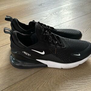 Men’s Nike 27C trainers Size 13 worn twice